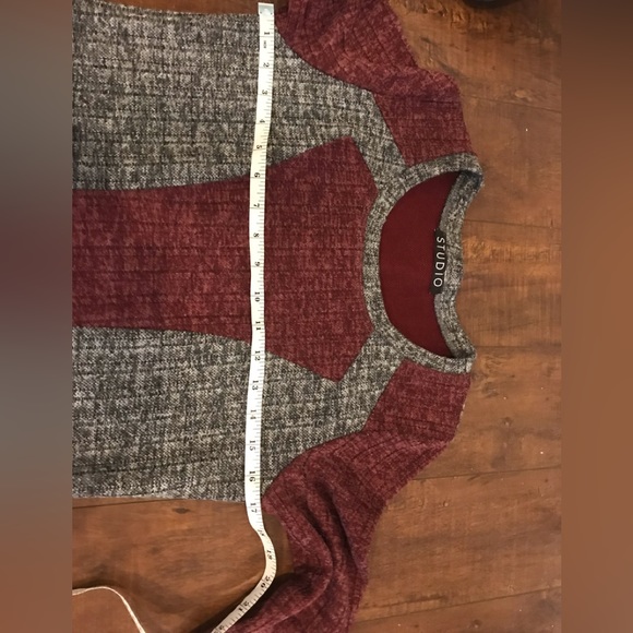 Studio Burgandy Gray Tunic Crewneck Long Sleeve Sweater Top - Picture 9 of 10